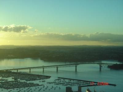 オークランドへ