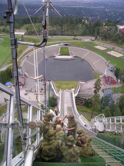 北欧【32】 4大フィヨルドの締めくくり　[　オスロの郊外へ　]