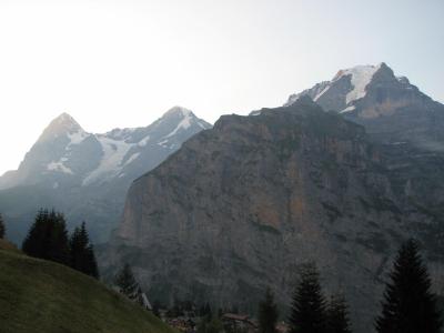 スイスアルプス絶景ハイキング　その５７　ミューレンの素晴らしい風景