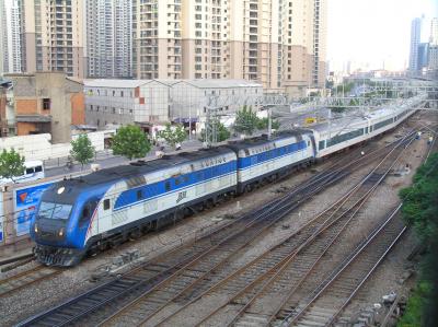 上海で手軽に列車を見られる場所（１）