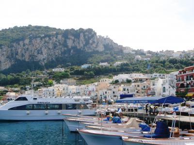 カプリはコテコテ観光地♪