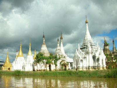 ミャンマーでトレッキング