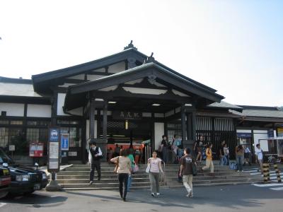 2005年09月、高尾駅