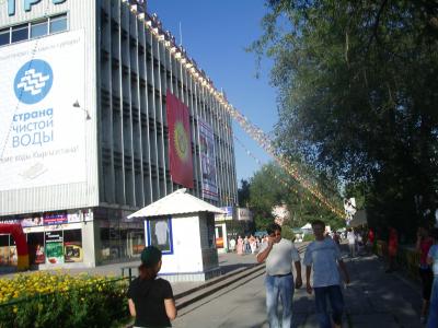 3年ぶりの中央アジア　その10 ツム百貨店