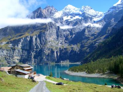 スイス鉄道の旅（エッシネン湖 Oeschinen see）