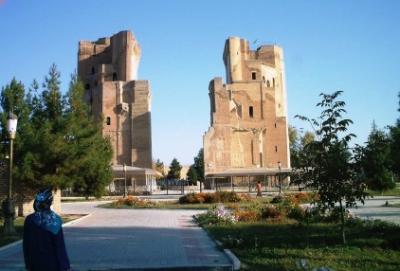 ウズベキスタンへ向かって~シャフリザフス→サマルカンド~