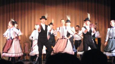 2006年ハンガリーとルーマニア旅行第２目(6)ブダペスト：ドゥナ・パロタでフォークロア・ショー