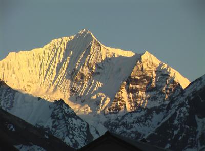 朗報でーす。ネパール政府、マオイストと和平協定に合意。