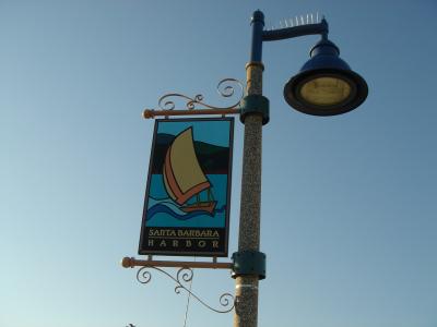 ちょっと足を延ばしてサンタバーバラへ