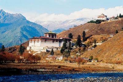 ブータン：ユニークな仏教国