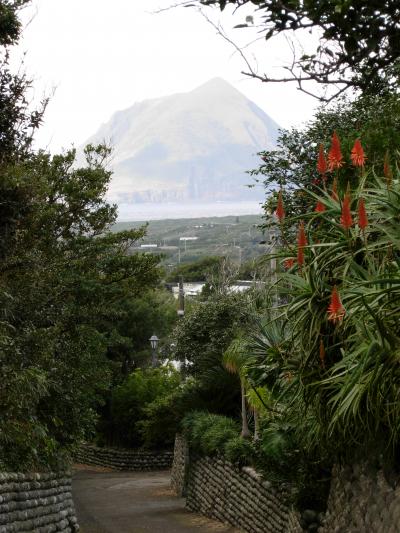 八丈島～品川ナンバーの車が走る南の島