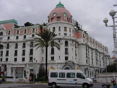 ネグレスコホテル