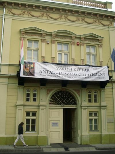 2006年ハンガリーとルーマニア旅行第14日目(4)ペーチ２日目：ヴァローシ・ギャラリー