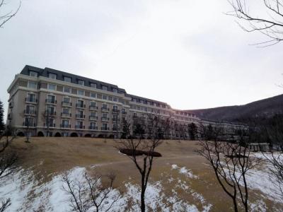 4.エクシブ山中湖　館内施設　ラウンジドルチェのコンチネンタルブレックファースト　御殿場プレミアム・アウトレット