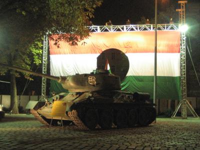 2006年ハンガリーとルーマニア旅行第15日目(9)：明日のハンガリー動乱追悼日に向けて