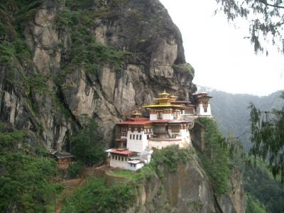 神秘の王国　ブータン ４