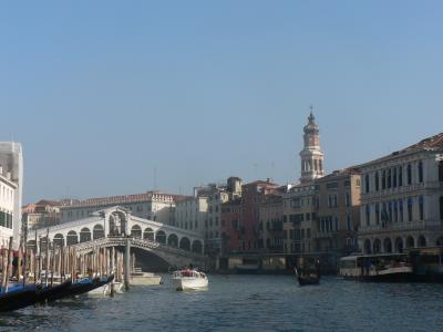 ヴェネツィア（２）　カナル・グランデ（大運河）と貴族・商人の館