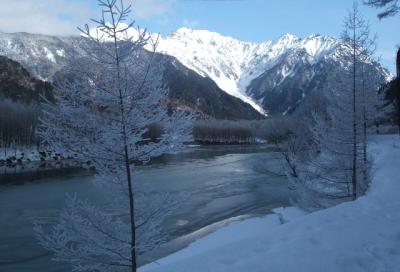 絶景・冬の上高地と秘湯
