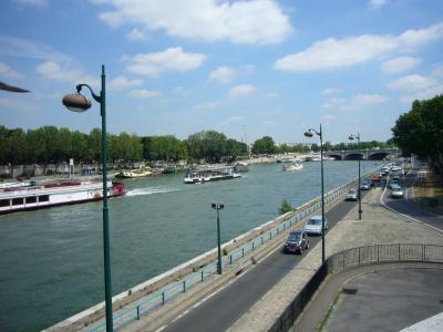 アパルトマンに到着！まずは散歩を　パリ：セーヌ沿い―2006フランス?