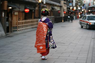 第14回京都ｼﾃｨｰﾊｰﾌﾏﾗｿﾝ　都大路を走ろう!と東山花灯路