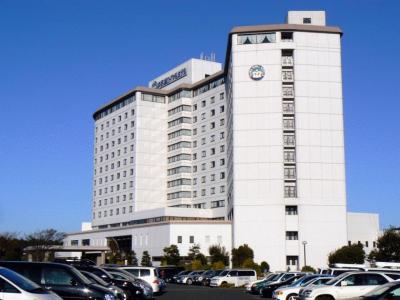 ３．浜名湖ロイヤルホテル　メンバーは1名1泊 2,510円〈消費税・サービス料・入湯税・地域振興協力費込〉