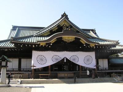 雄雄たる靖国神社