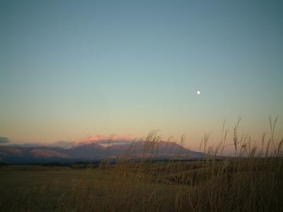 ★ゆったり阿蘇旅行～夕陽に染まる阿蘇連山★
