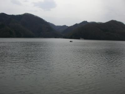 相模湖へ桜見物