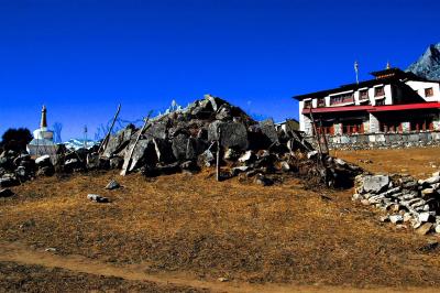 ヒマラヤへの誘い～青き空と白き霊峰