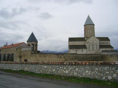 カヘチア地方のアラベルティー大聖堂とイカルト教会を訪問