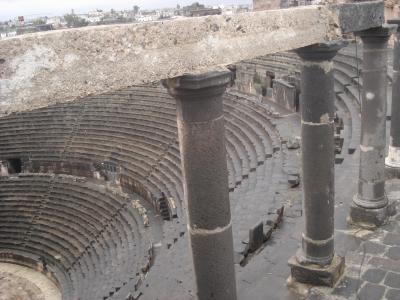 心温かい親切に助けられた黒の遺跡・ボスラ～Part1～城壁の中、ローマ劇場