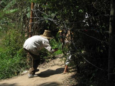 中国･雲南訪問記 ｢打洛から緬甸勐拉へ密出入国｣打洛近辺・ミャンマーモンラー市