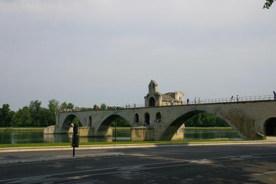 【プロバンス・城壁に囲まれた街アヴィニョン】南仏を巡る旅?