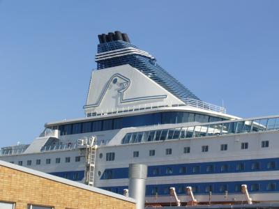 ヘルシンキ　豪華客船　