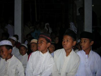 今夏も行きます　　ロンボク島支援