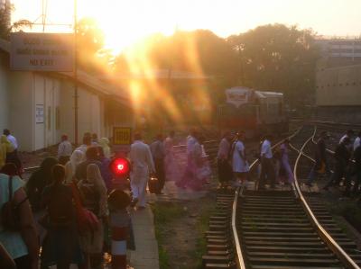スリランカ　キャンディ～コロンボ列車の旅