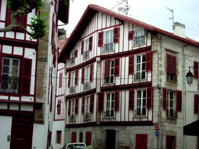 2007年：フランス・バスク地方(2)、 海賊船で繁栄した街、サンジャンドリューズ他(完結版)