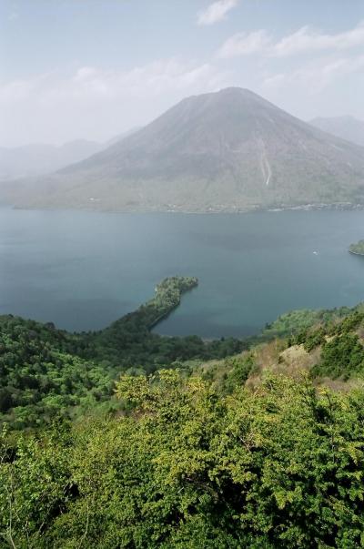 2007 ハイキングのつもりが結構登山、半月山