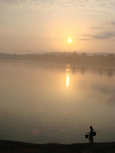 Myanmar no5　シンボー　片田舎の村。