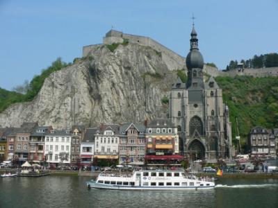 ベルギー旅行記(6)～ムーズ川の川辺の町ディナン
