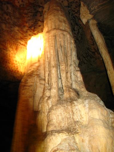 マレーシア2007-9・ランカウイ島-9　バトケーブ鍾乳洞　☆石灰岩と水の創る神秘の空間