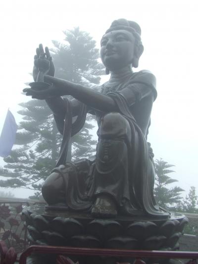 2007★うまうま香港Vol.6~霧の寶蓮寺で精進料理♪