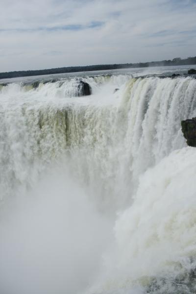 ブラジル旅行記　イグアスの滝　その３（全貌）