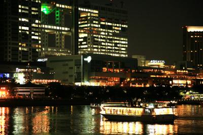 久しぶりの屋形船。フジテレビ、アクアシティ、レインボーブリッジを望む/お台場/港区/東京都