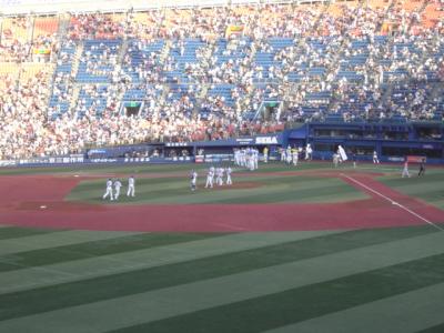 プロ野球観戦　広島−横浜（横浜スタジアム）