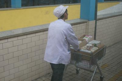 中国シルクロード秋の鉄道紀行：列車の旅?