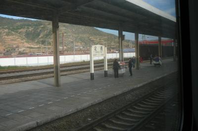中国シルクロード秋の鉄道紀行：列車の旅?