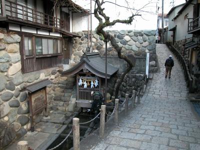 老中年3人美濃路を行く そのニ 郡上八幡の壱