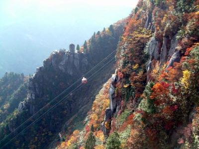 御在所岳の紅葉、　「神さまのぬり絵」　その１