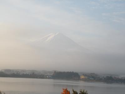 河口湖で富士山を眺める！